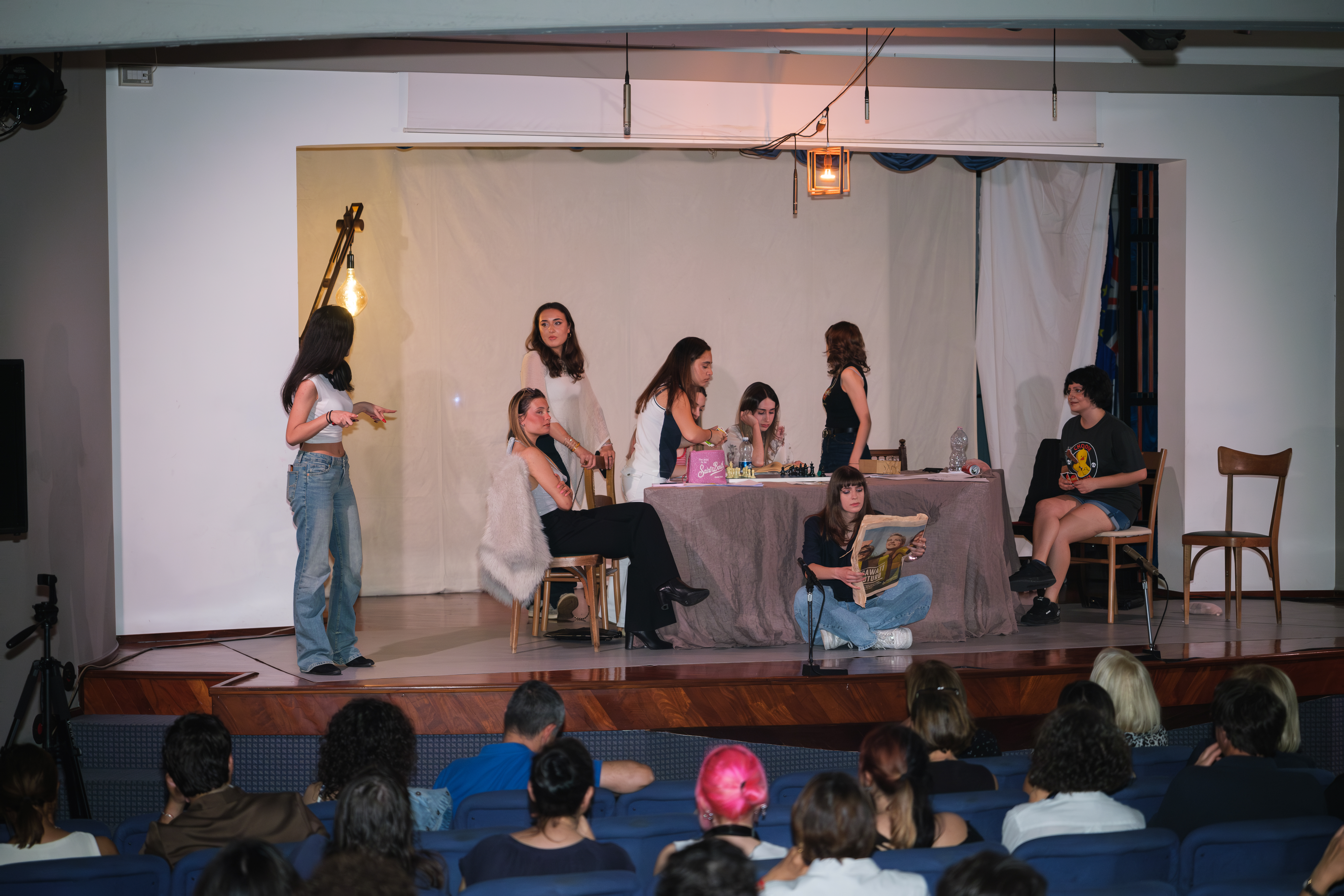 Vittoria International School —  DSF1210 Enhanced NR