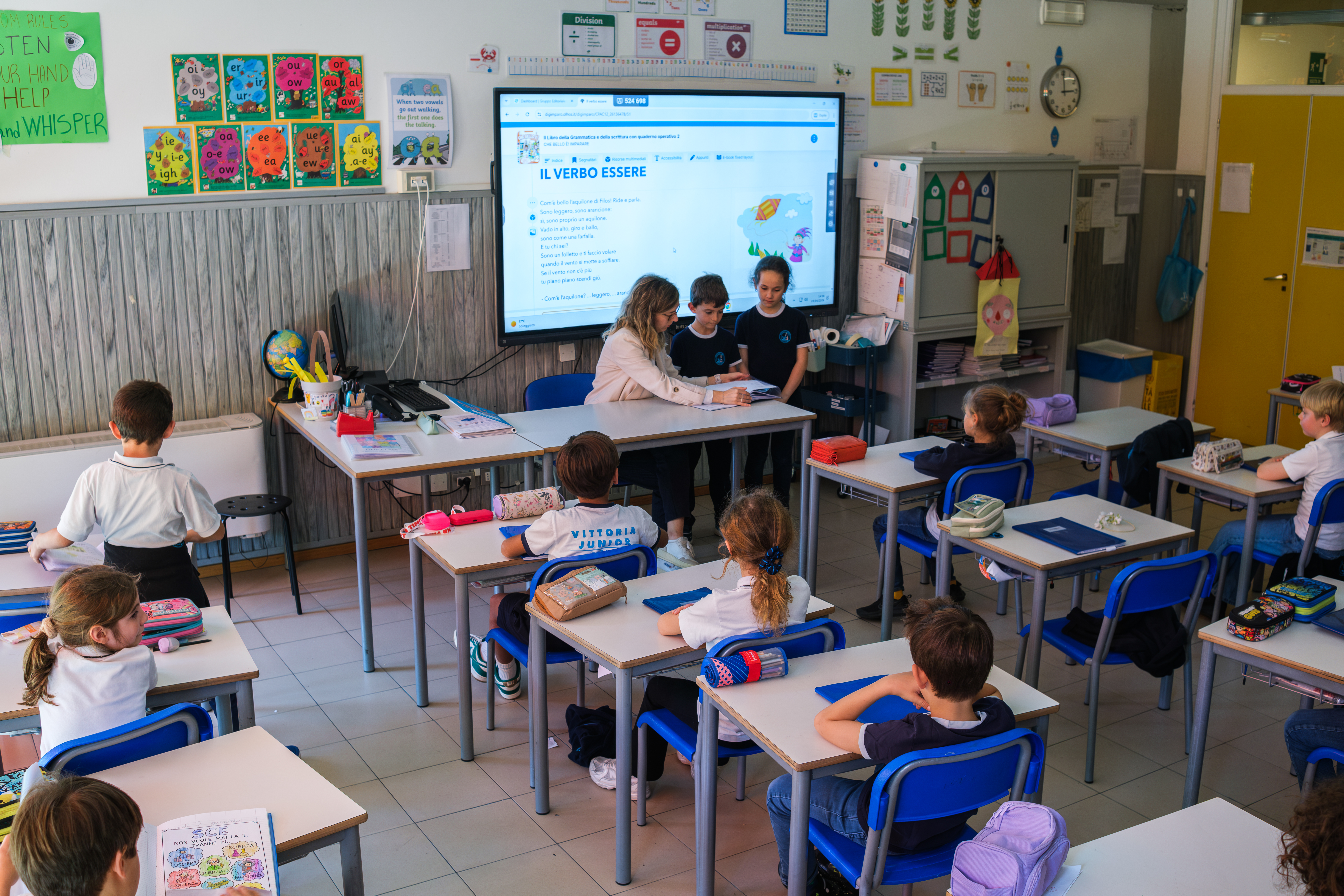 Vittoria International School —  DSF7083 Enhanced NR