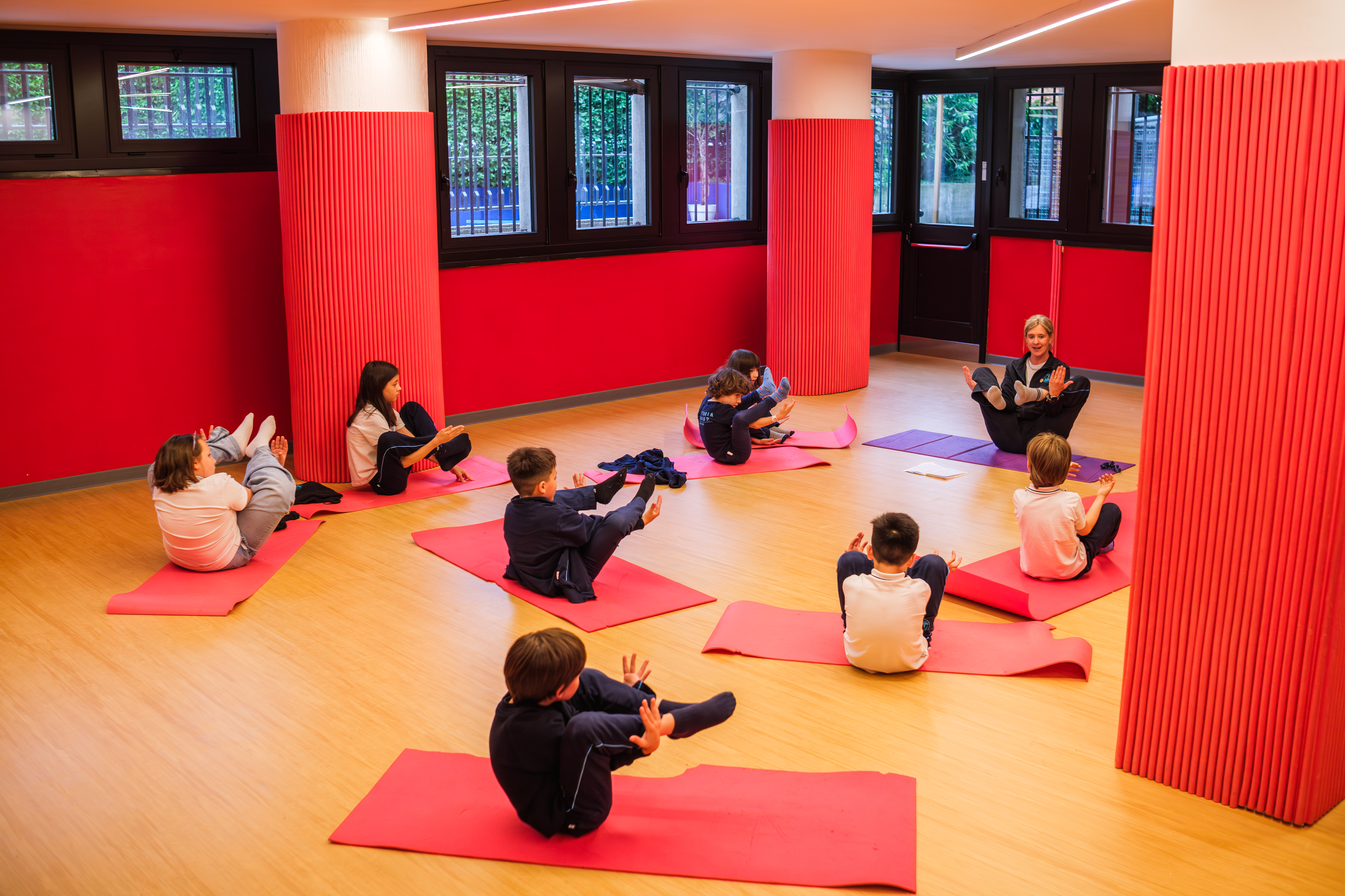 Vittoria International School —  DSF9230 Enhanced NR